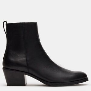 Steve Madden - Richie Black Leather dress boots- NEW